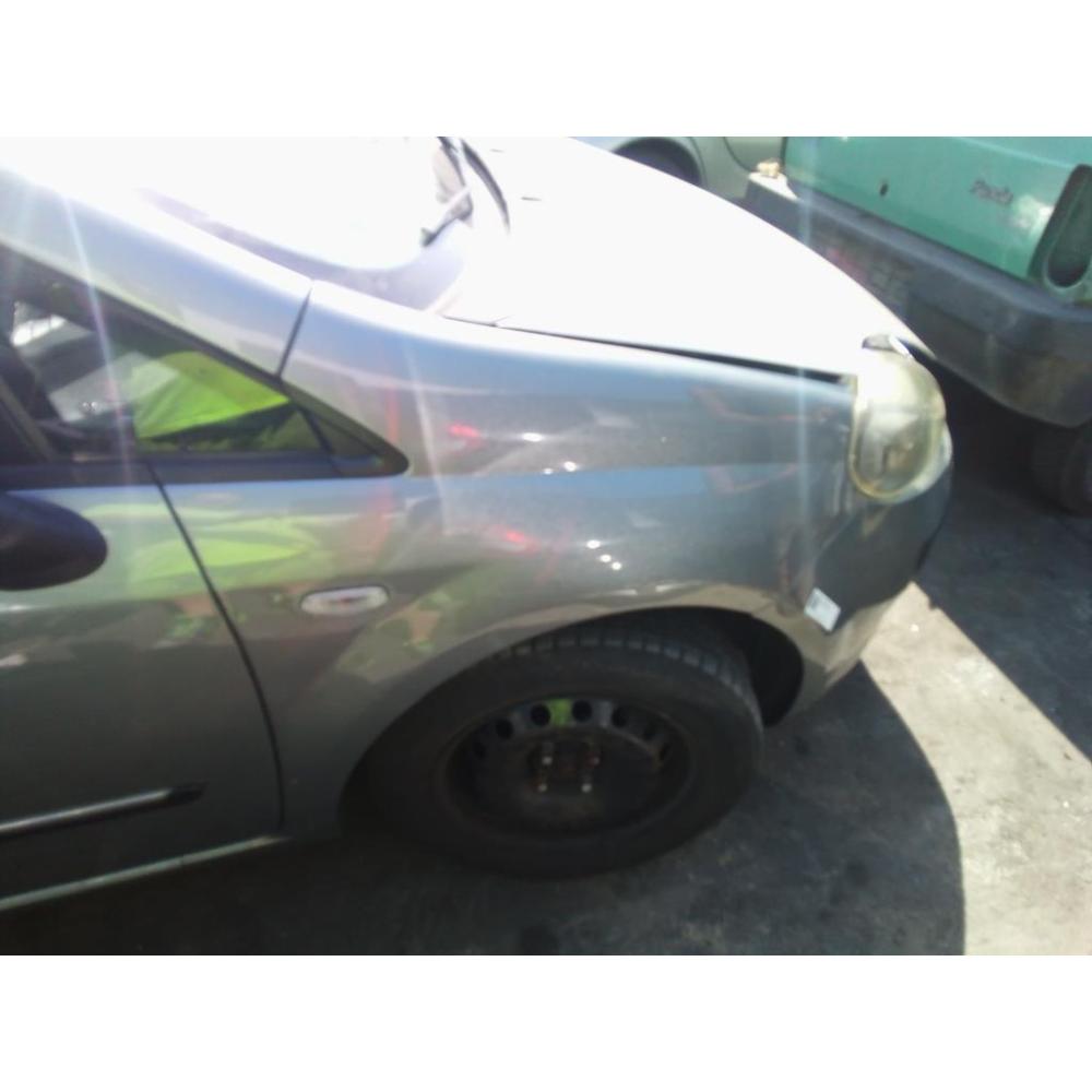 Parafango Anteriore Destro Usato Dal 2010 Al 2011 Fiat Punto Evo (2010)