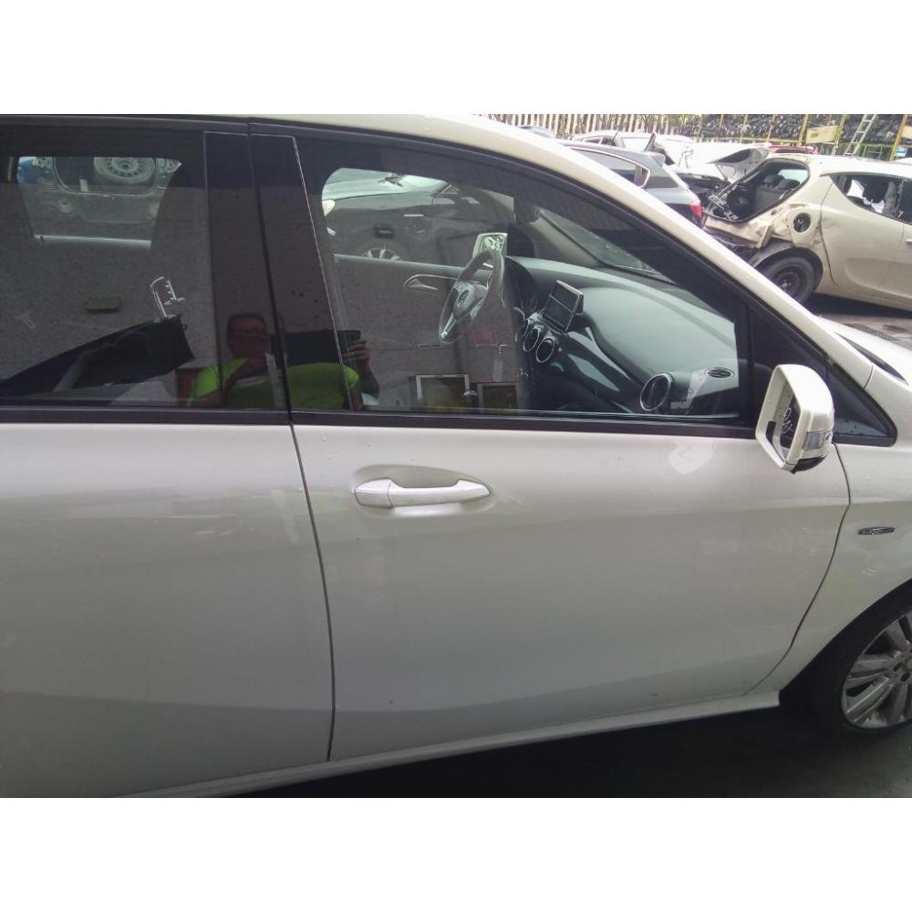 Porta Anteriore Destro Usato Dal 2011 Al 2014 Mercedes Classe B «W246» (2012)