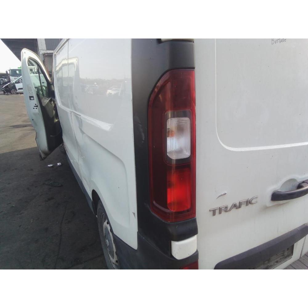 Fanale Posteriore Sinistro Usato Dal 2014 Al 2019 Renault Trafic «Iv» (2015)