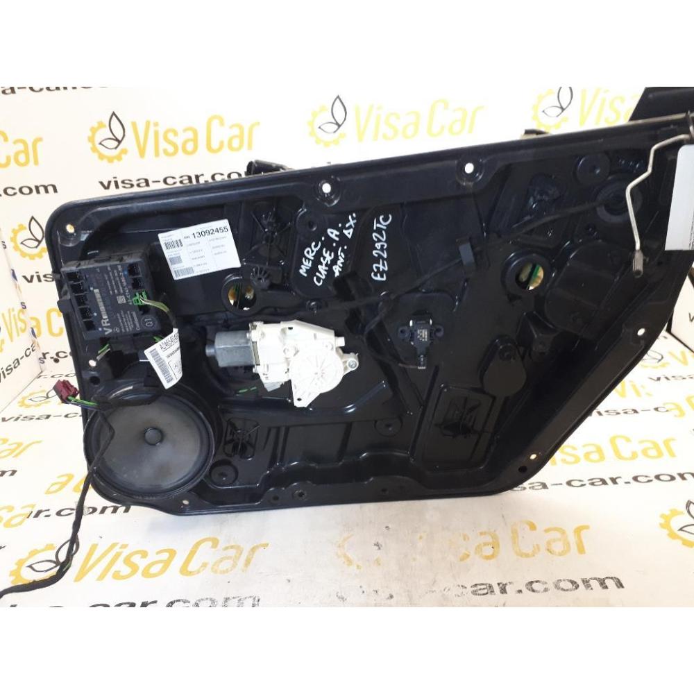 Alzacristallo Porta Anteriore Destro Usato Dal 2015 Mercedes Classe A «W176» (2015)