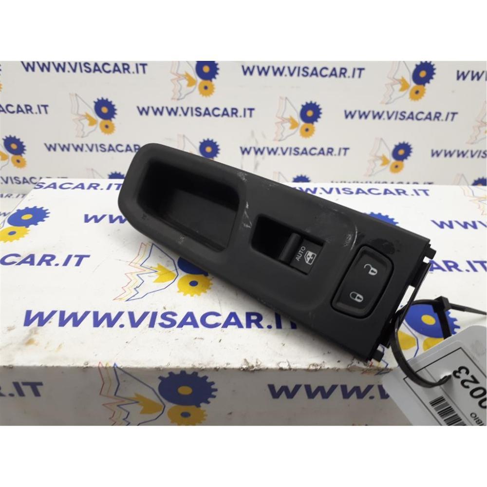 Pulsantiera Anteriore Dx Usato Dal 2018 Jeep Renegade (2018)