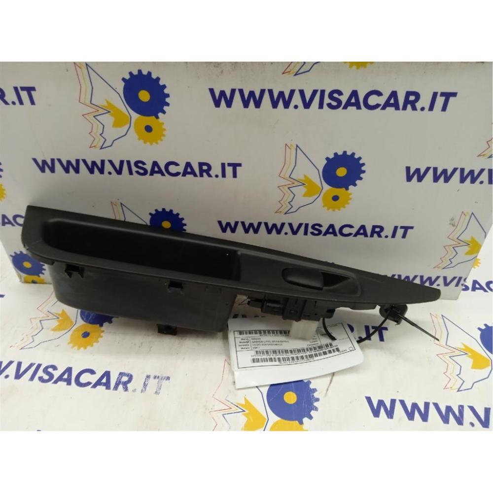 Pulsantiera Posteriore Dx Usato Dal 2014 Al 2018 Nissan Qashqai «Ii» (2014)